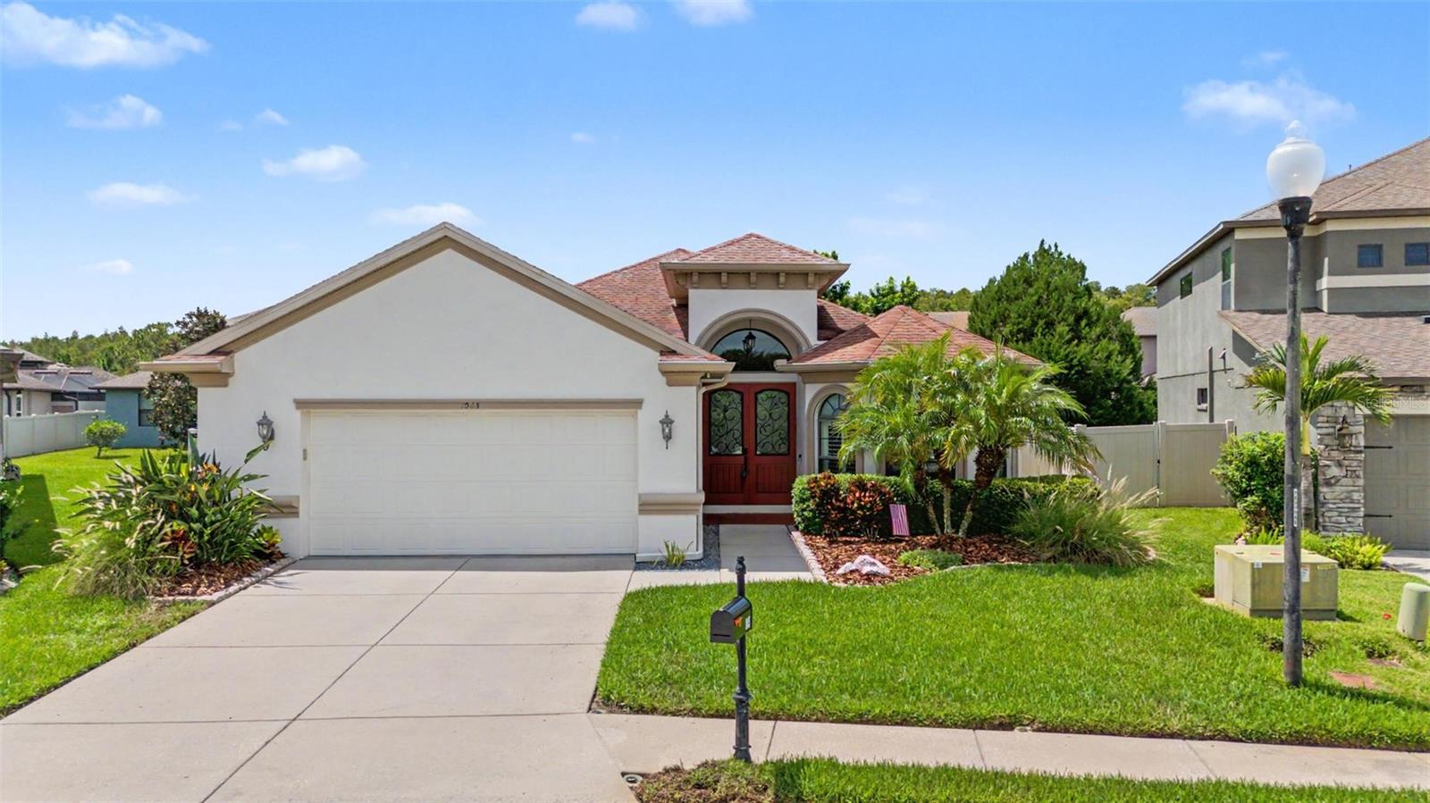 1045 Maza Pl Property Photo 1