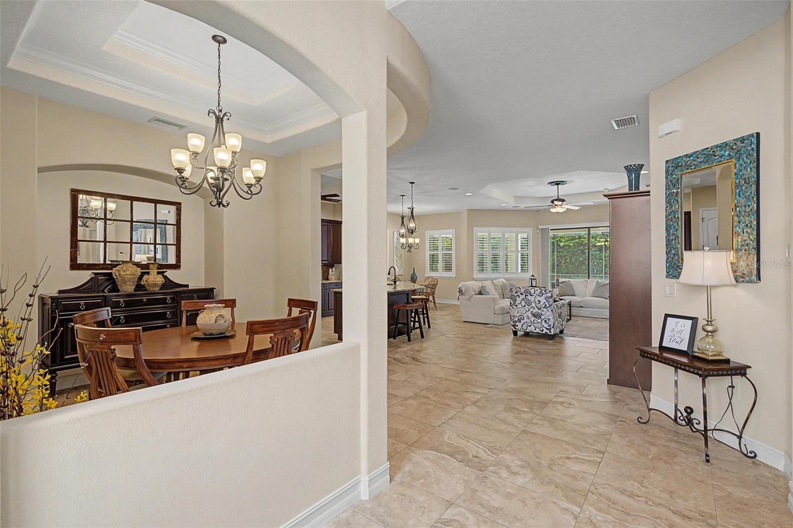 1045 Maza Pl Property Photo 8