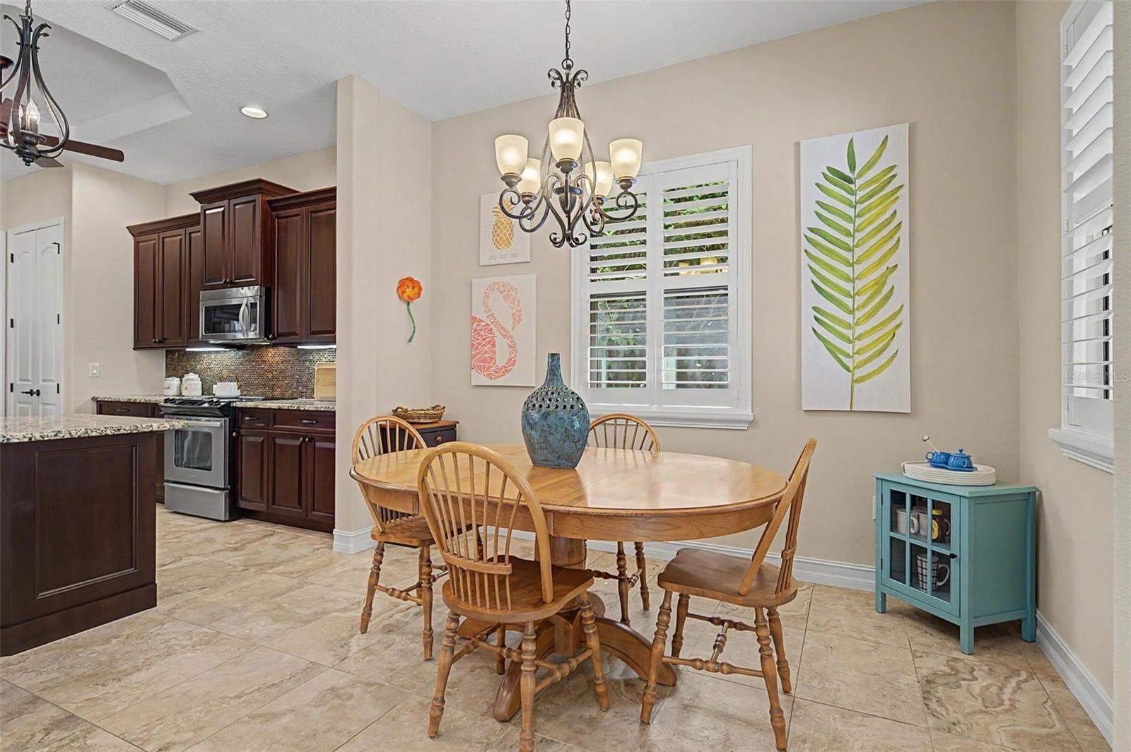 1045 Maza Pl Property Photo 13