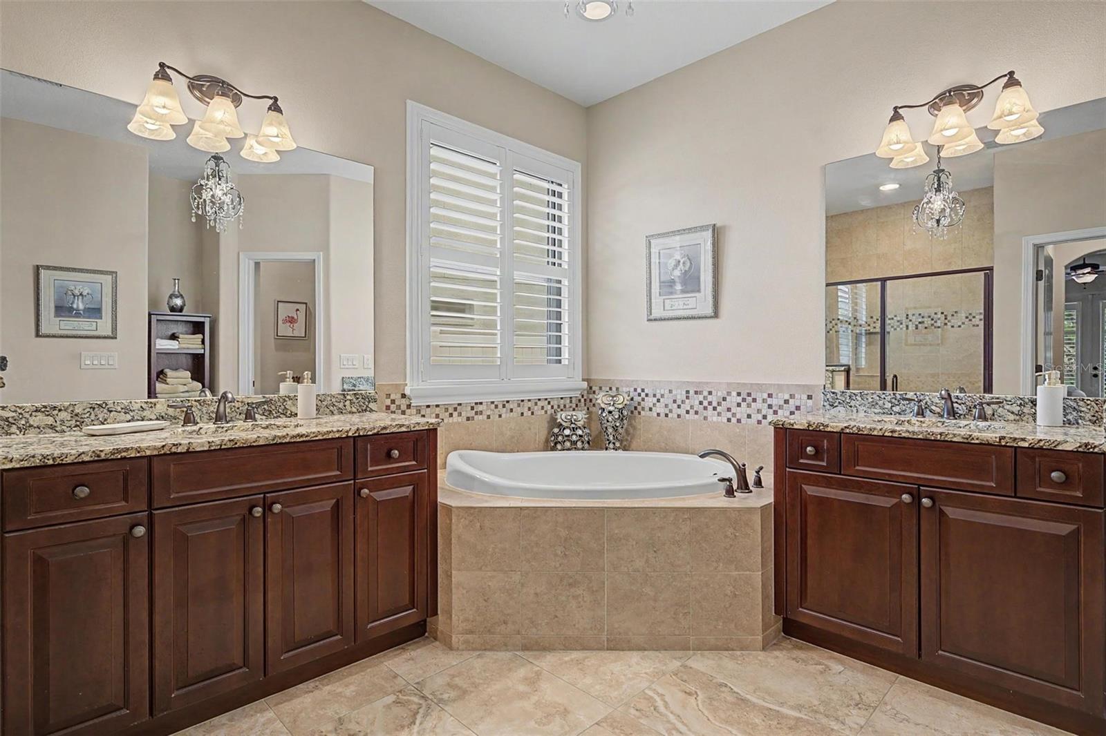 1045 Maza Pl Property Photo 21