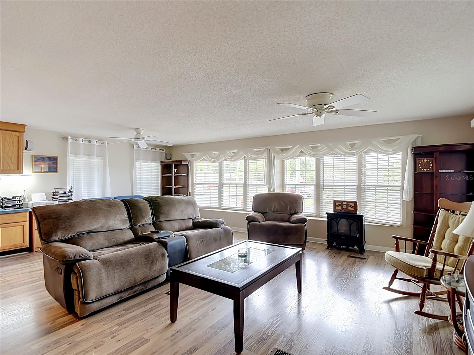 14228 Action St Property Photo 5