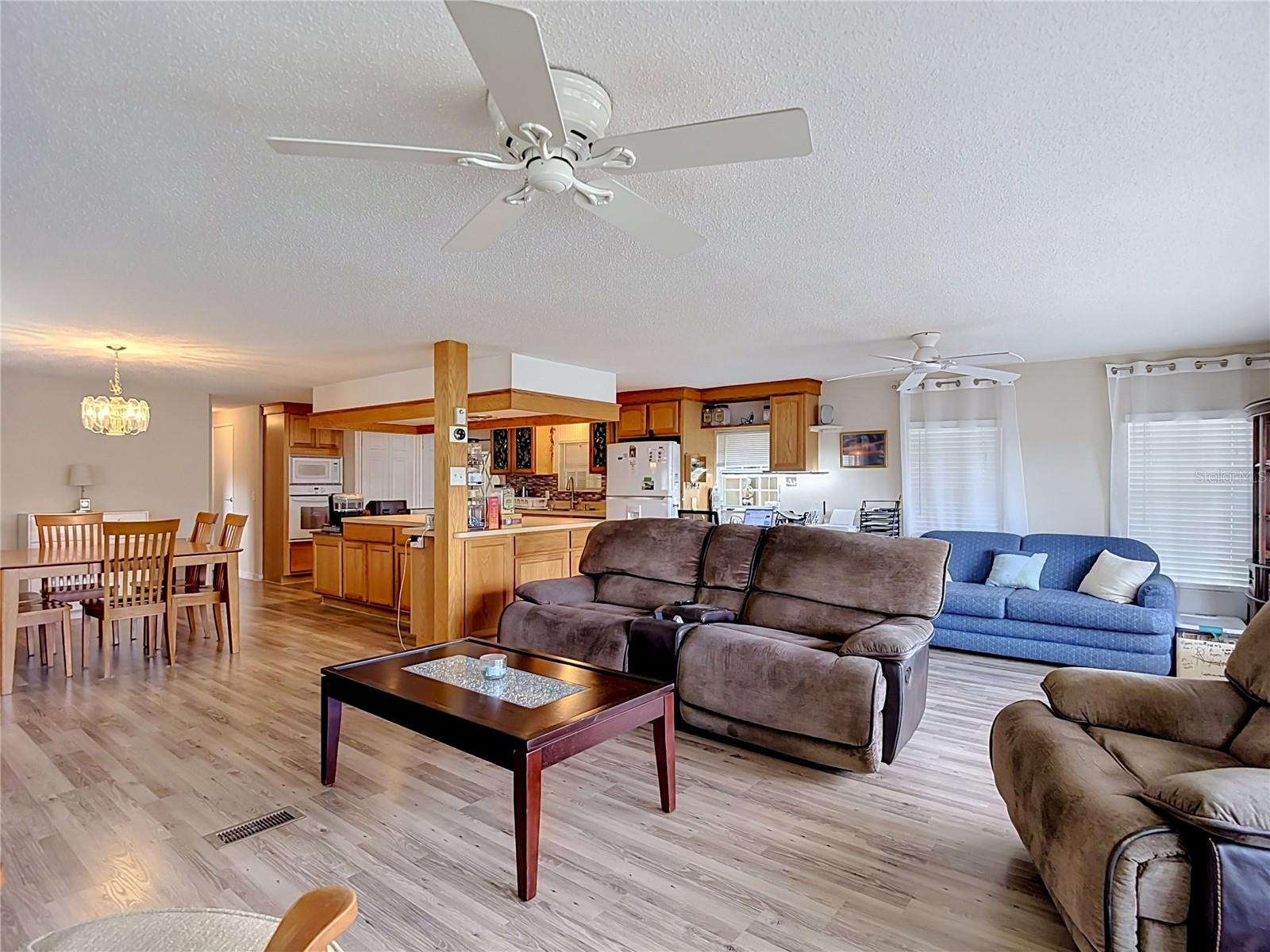 14228 Action St Property Photo 6