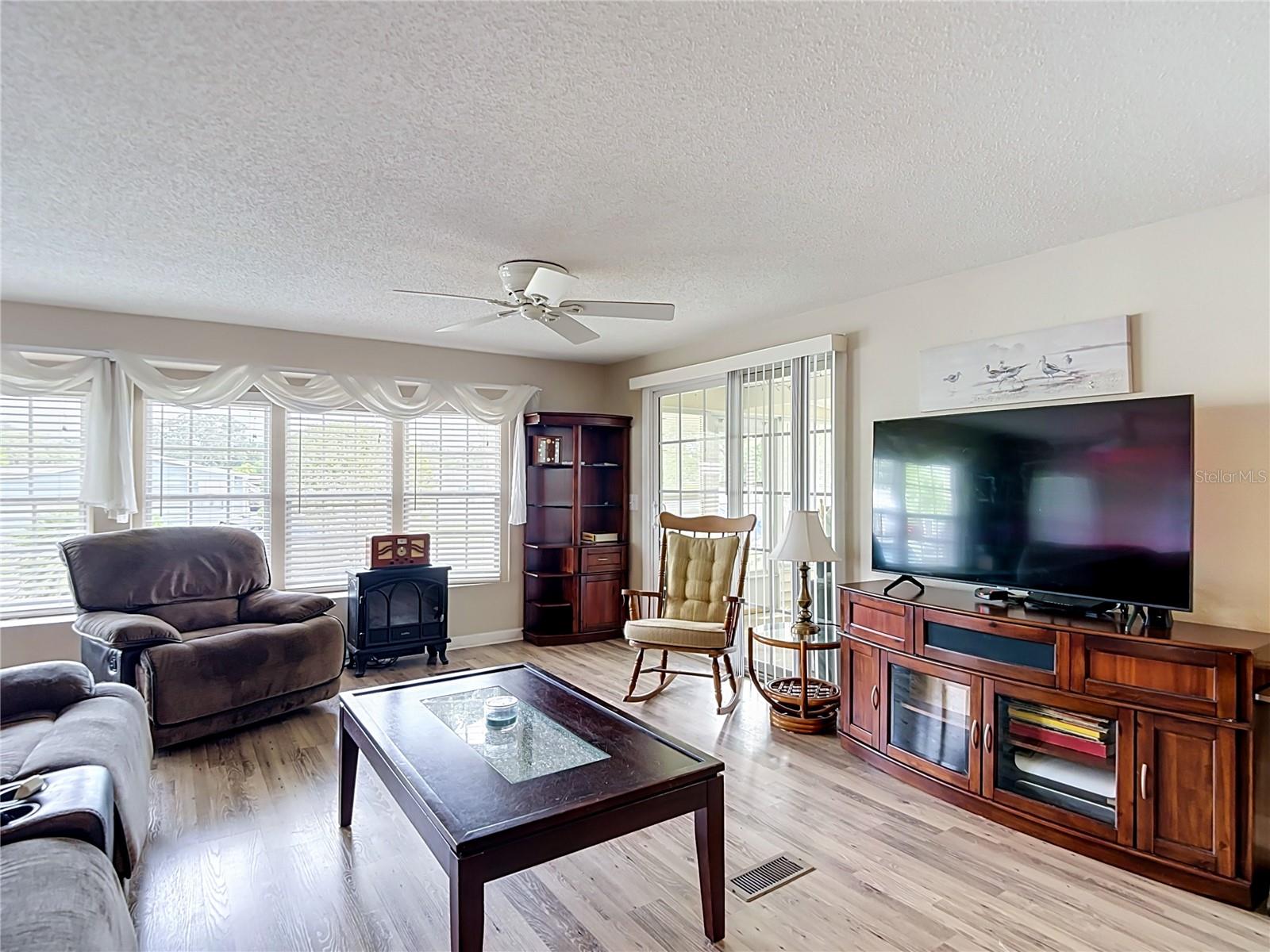 14228 Action St Property Photo 7