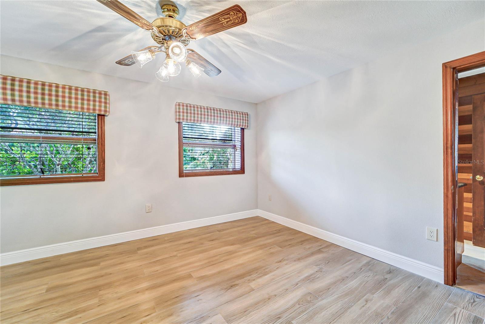 5060 Porpoise Pl Property Photo 40