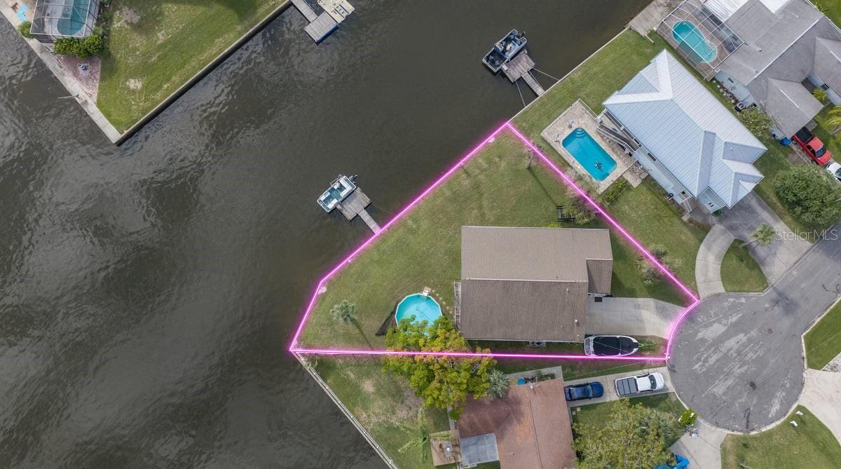 4514 Neptune Dr Property Photo 3