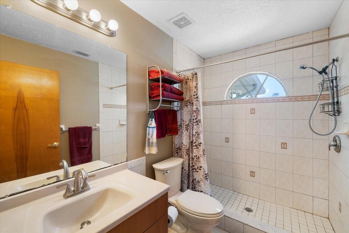 4514 Neptune Dr Property Photo 27