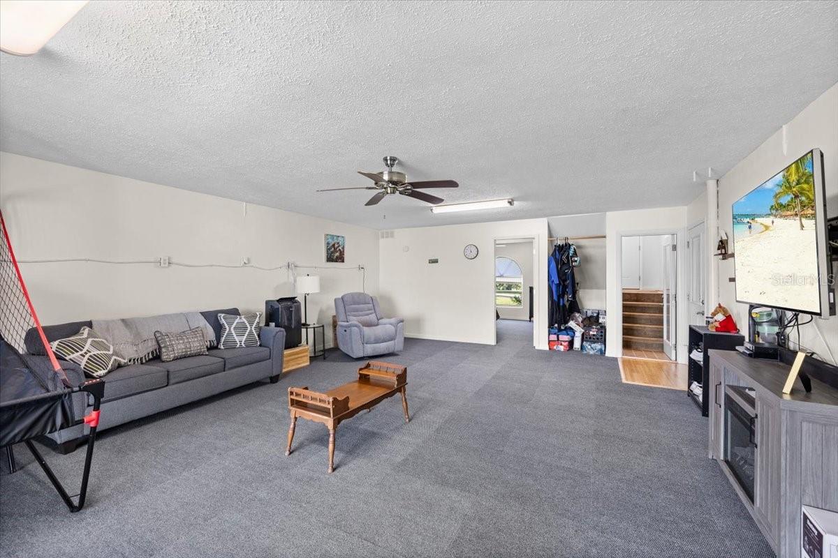 4514 Neptune Dr Property Photo 30