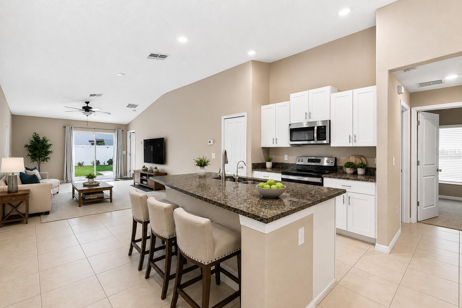 165 Argyll Dr Property Photo 6