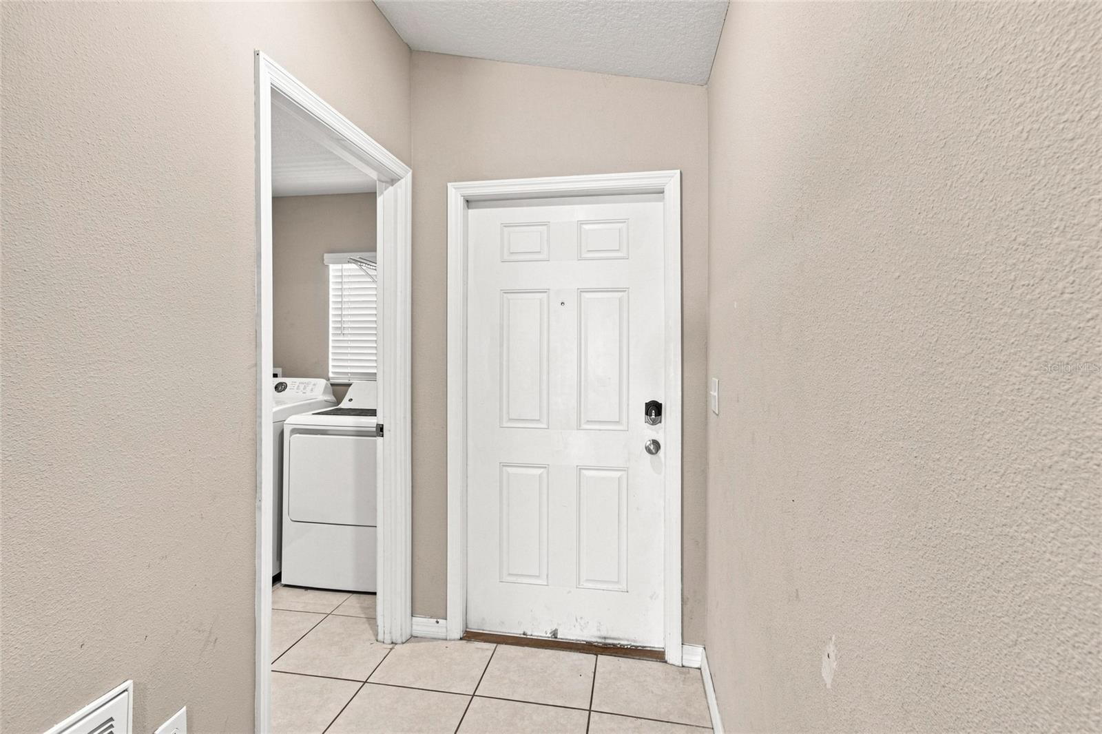 165 Argyll Dr Property Photo 27
