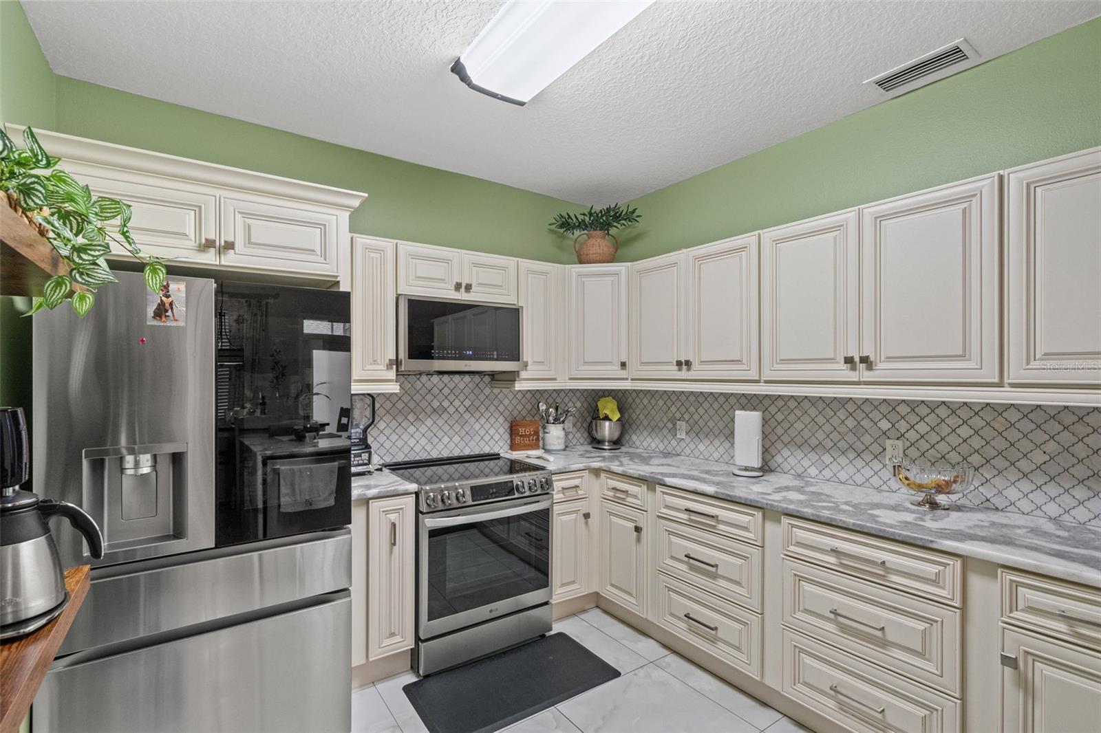 6444 Ashville Dr Property Photo 15