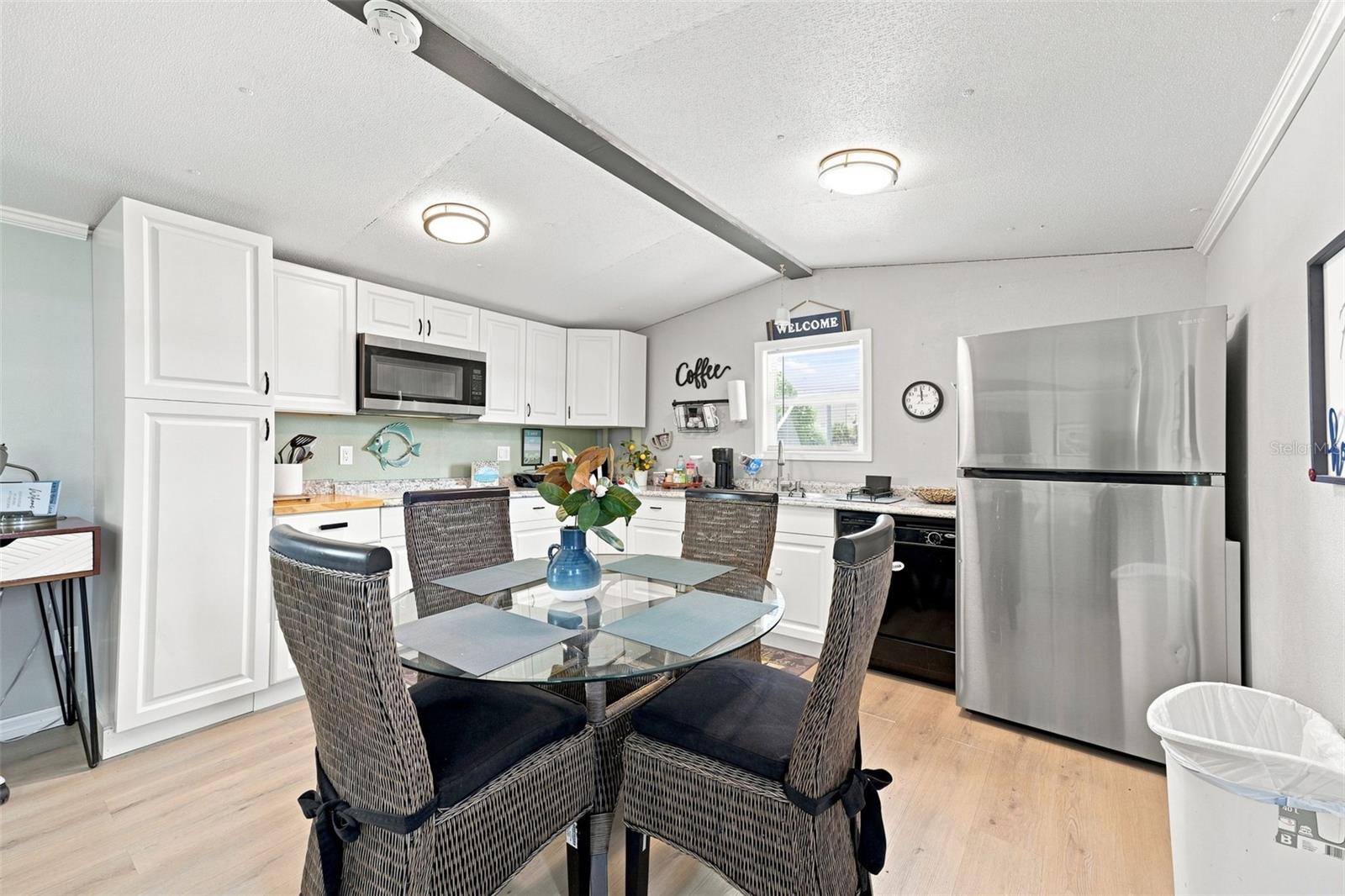 6819 Heron Ln Property Photo 10