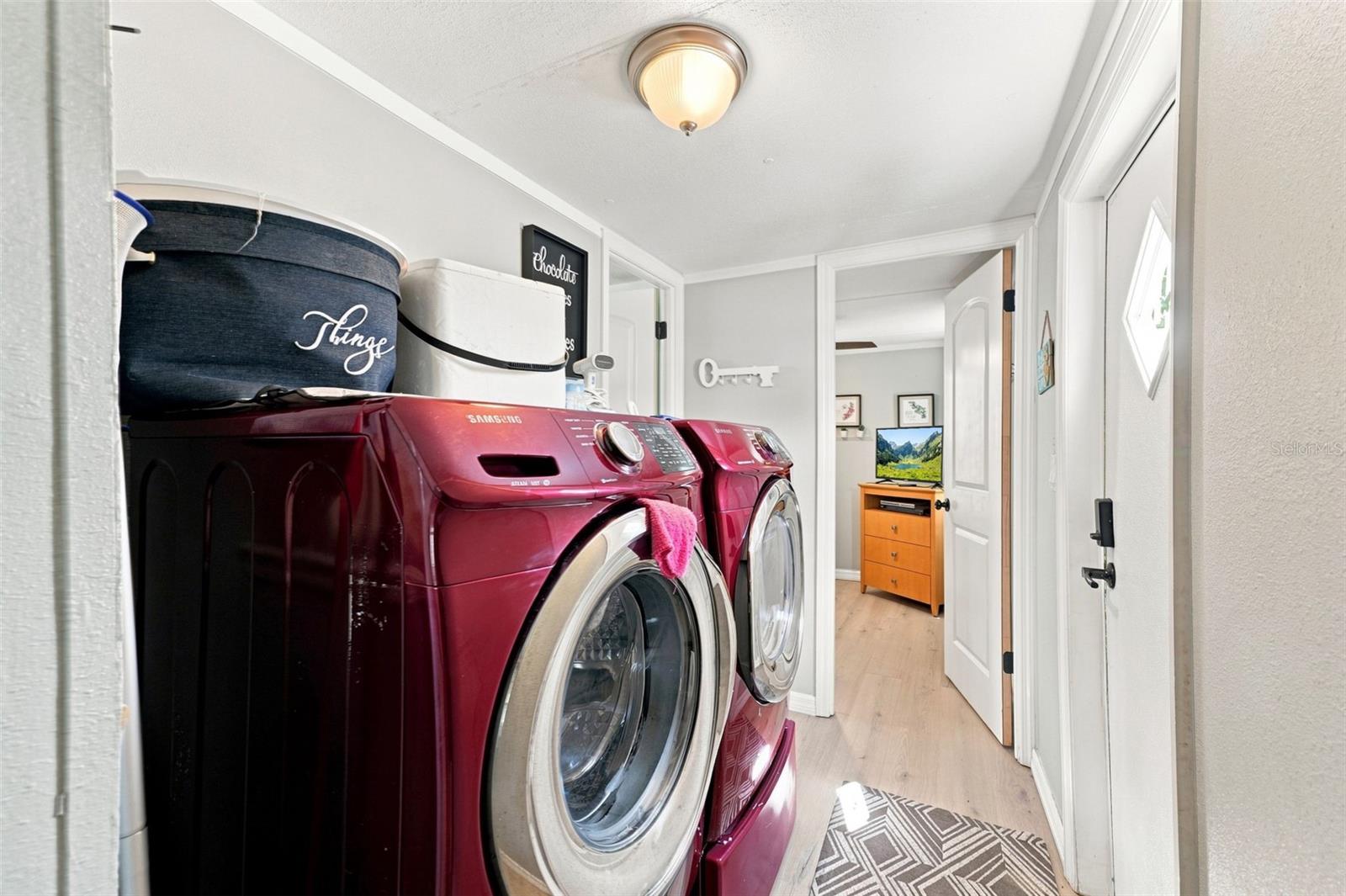 6819 Heron Ln Property Photo 13