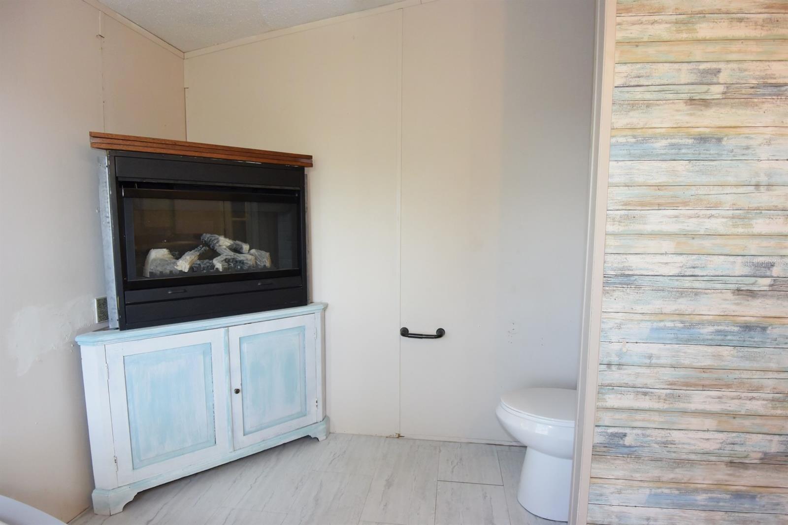 17438 Lawless Rd Property Photo 17