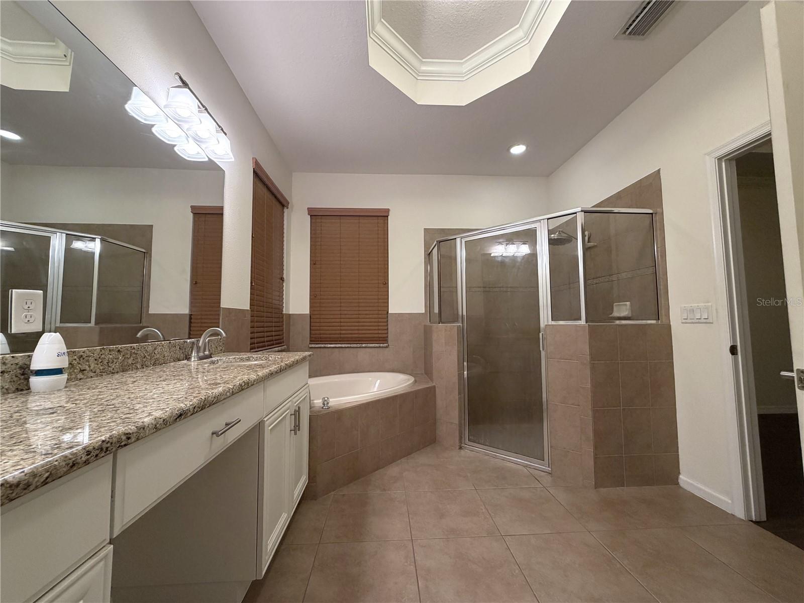 19314 Red Sky Ct Property Photo 17