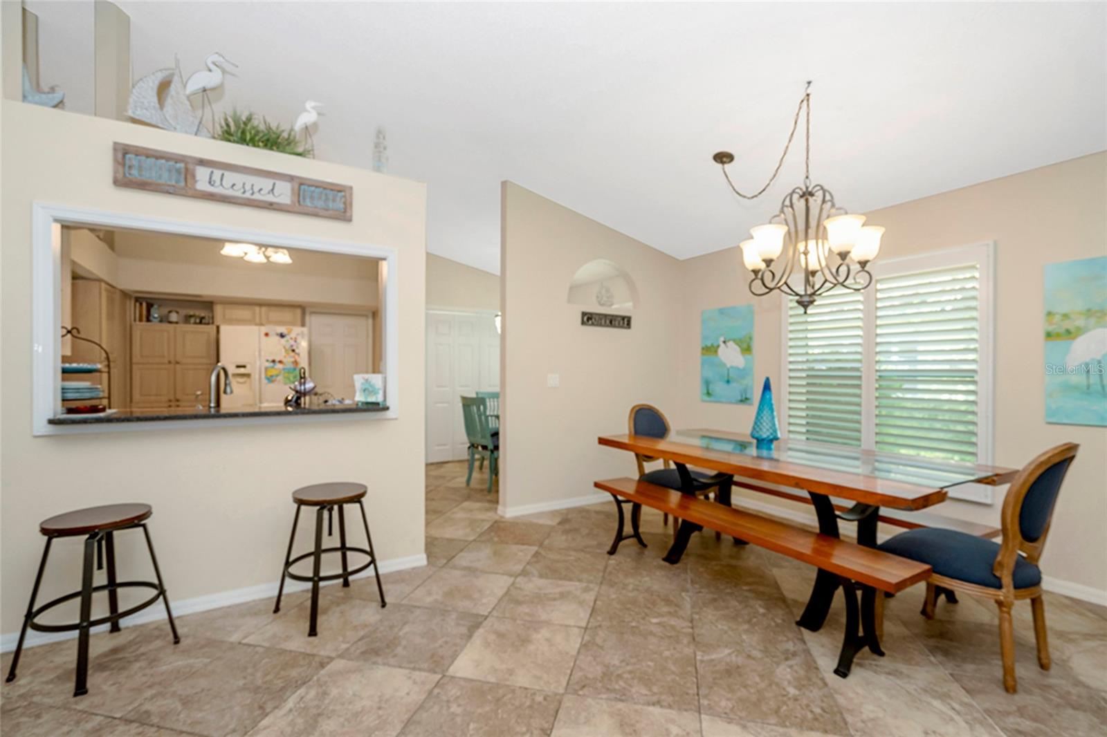 3248 Noemi Dr Property Photo 9