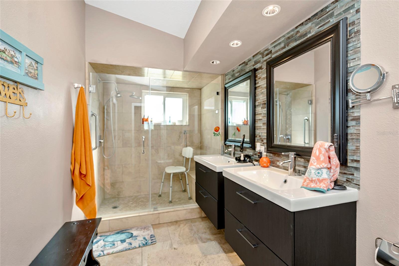 3248 Noemi Dr Property Photo 24