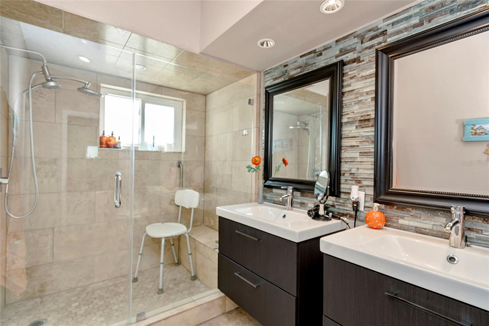 3248 Noemi Dr Property Photo 25