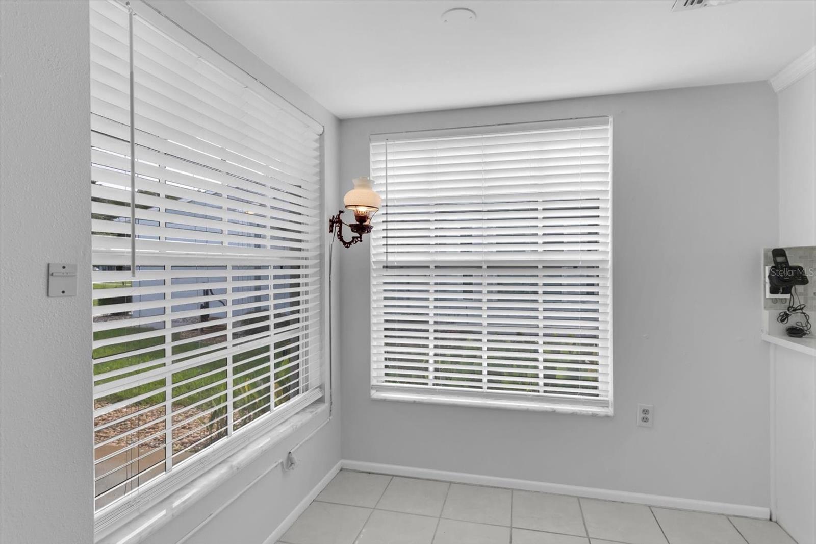 9528 Bunker Hill Ct Property Photo 11