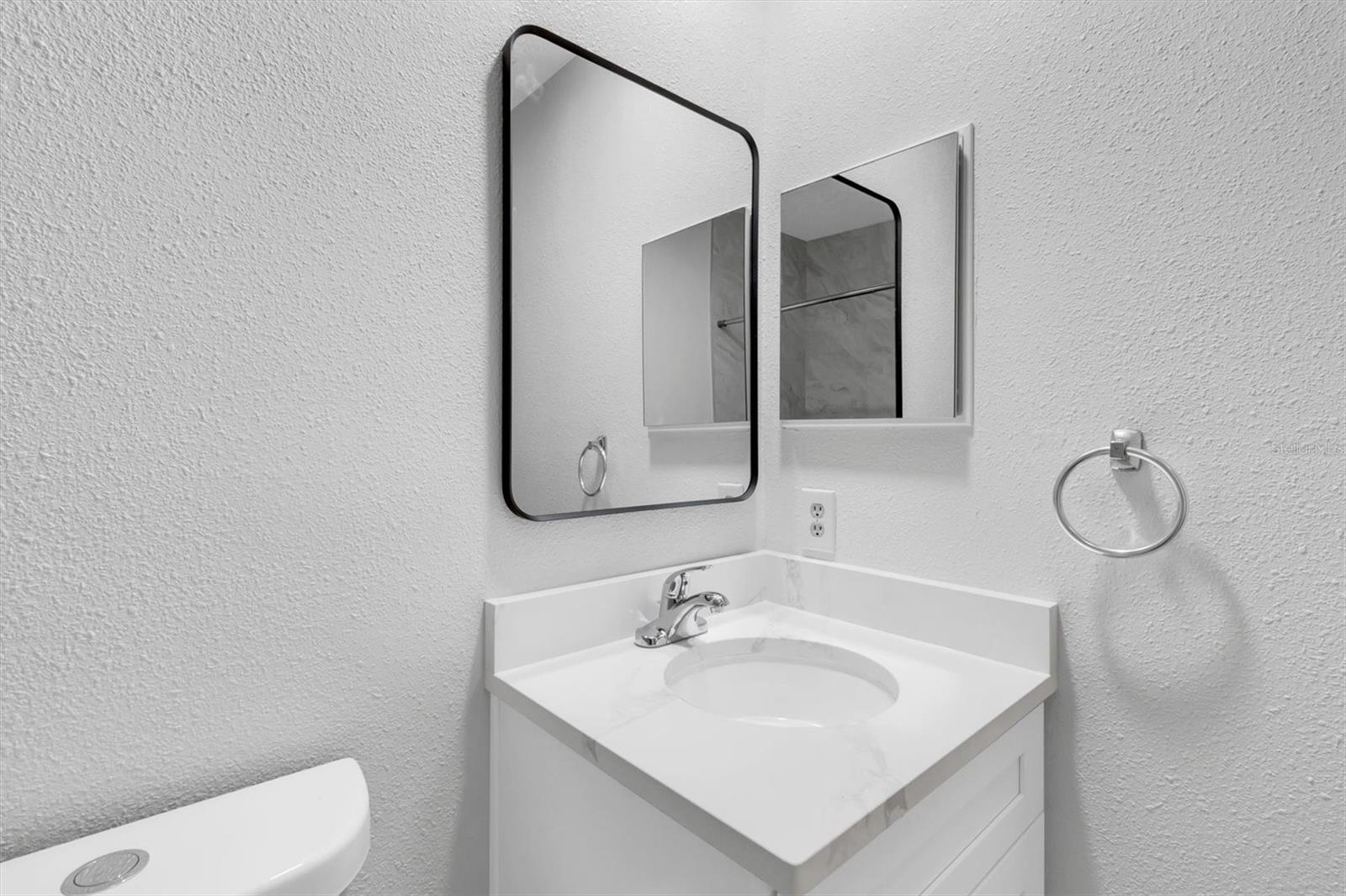 9528 Bunker Hill Ct Property Photo 19
