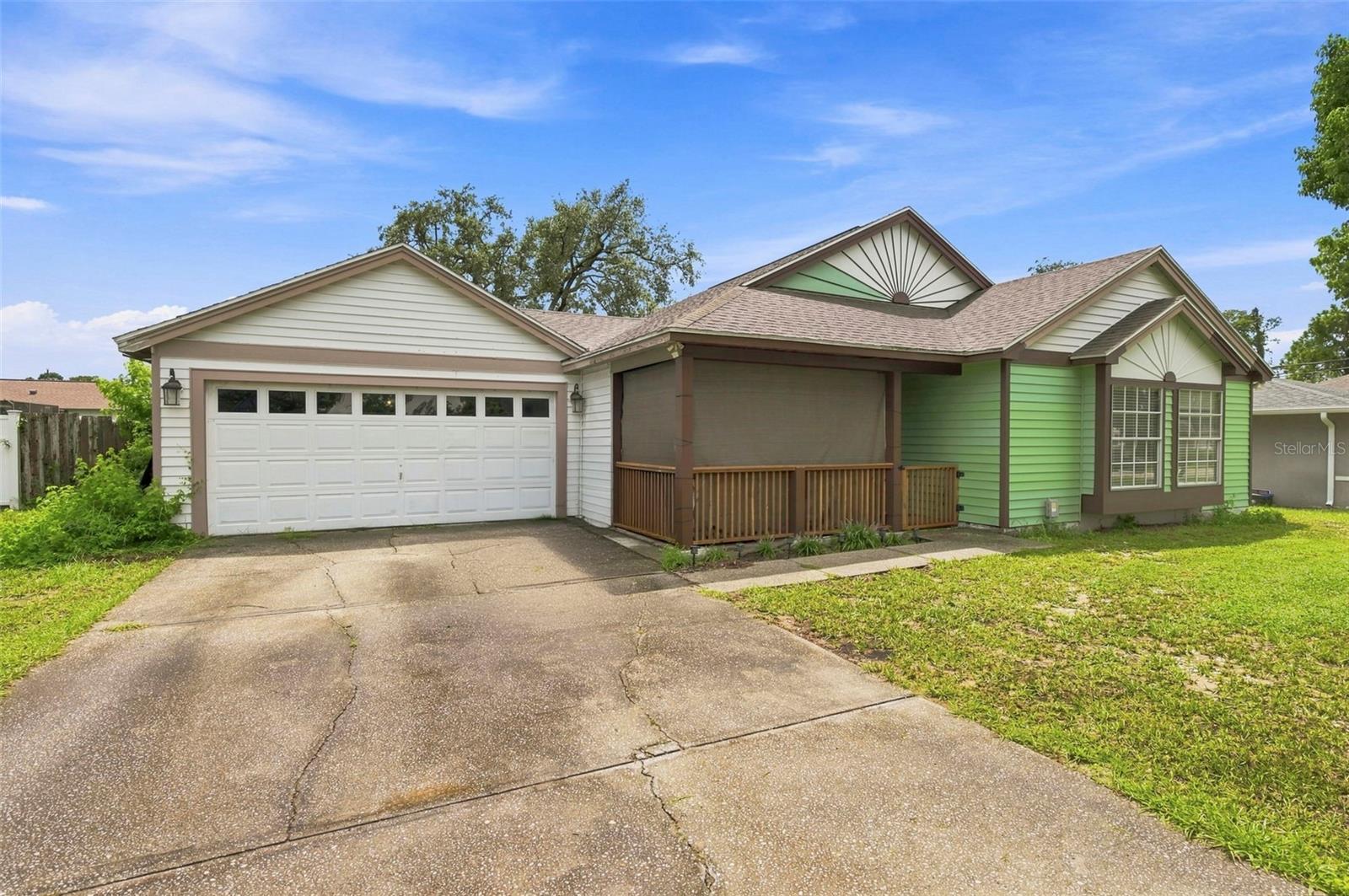 13094 LINDEN DR Property Photo 1