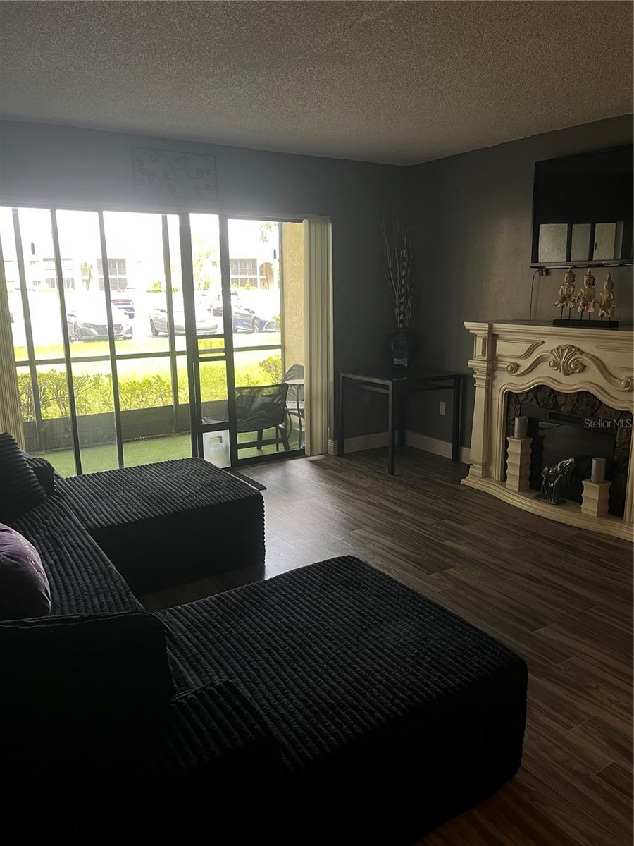 3188 Lake Pine Way S #e1 Property Photo 3