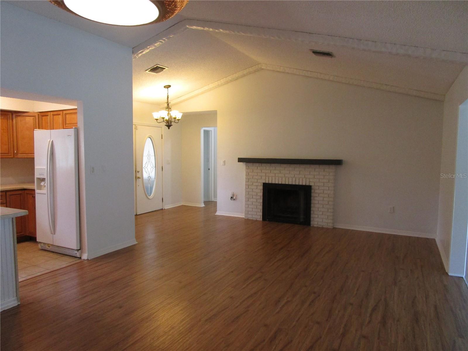 7401 Galloway Rd Property Photo 6