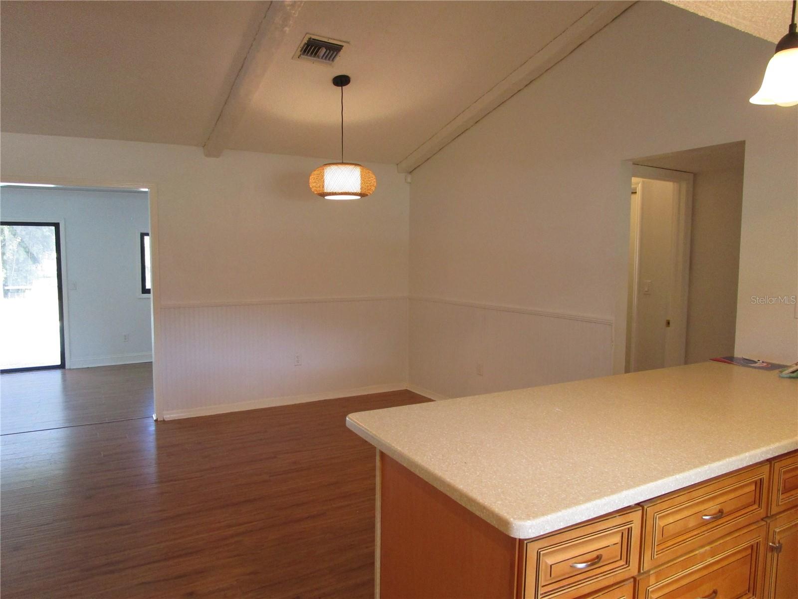 7401 Galloway Rd Property Photo 8