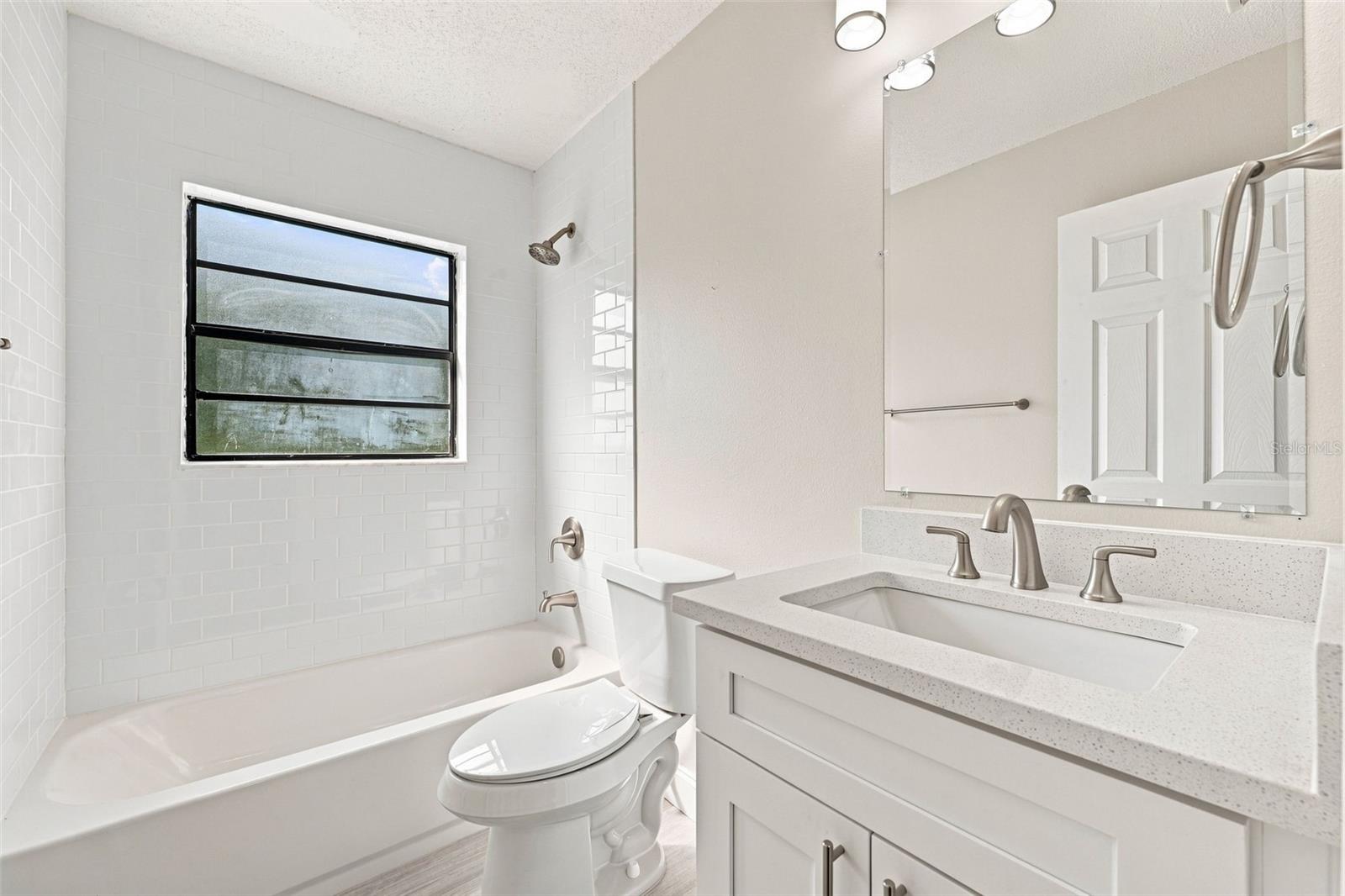 13246 Asbury St Property Photo 21