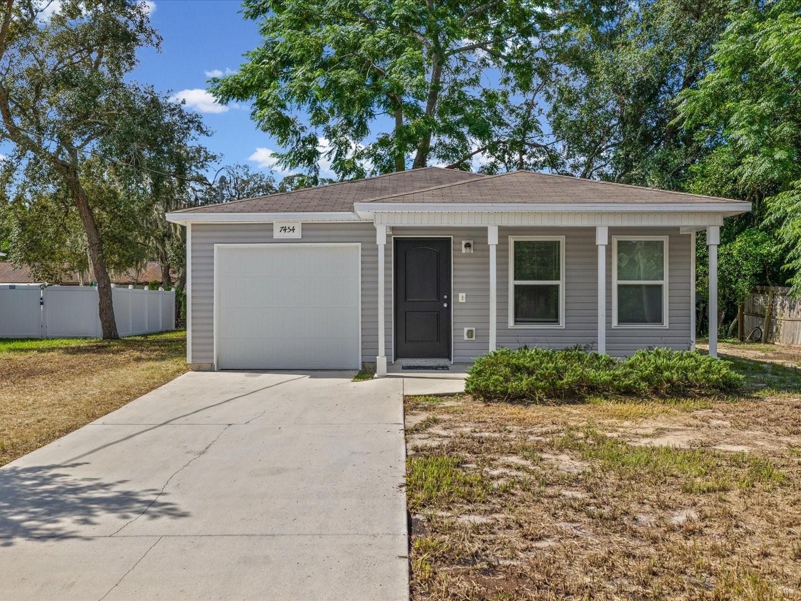 7454 MOHAWK TRL Property Photo 1