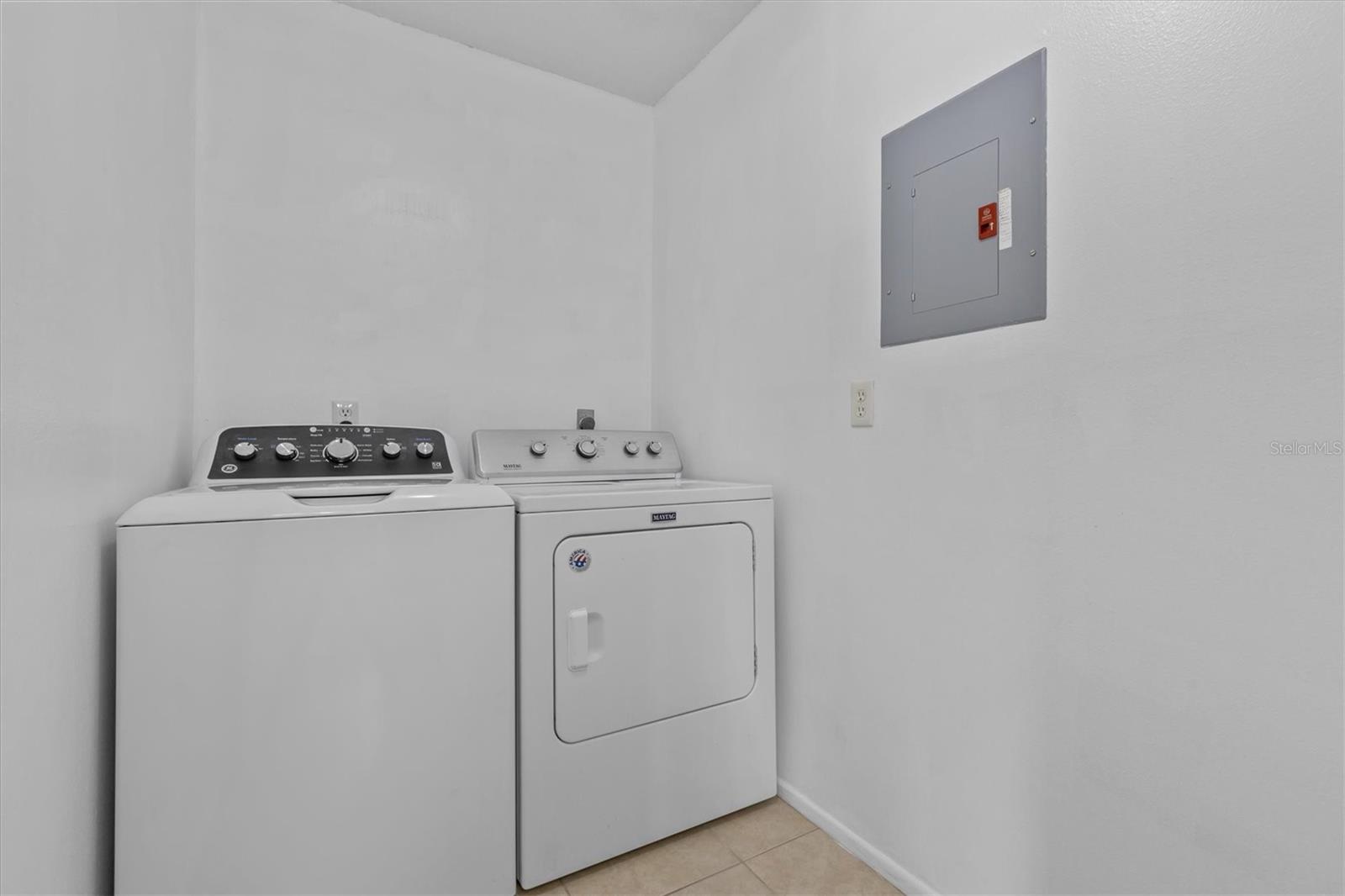 8015 Picketts Ct Property Photo 41