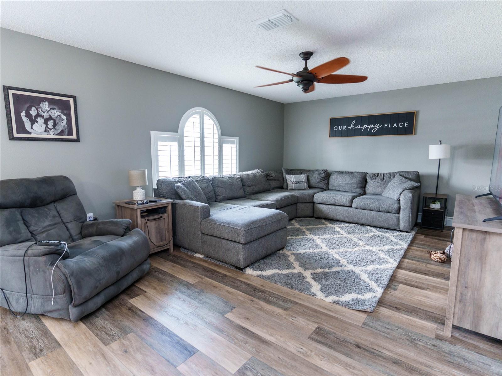 2722 Heathgate Way Property Photo 6