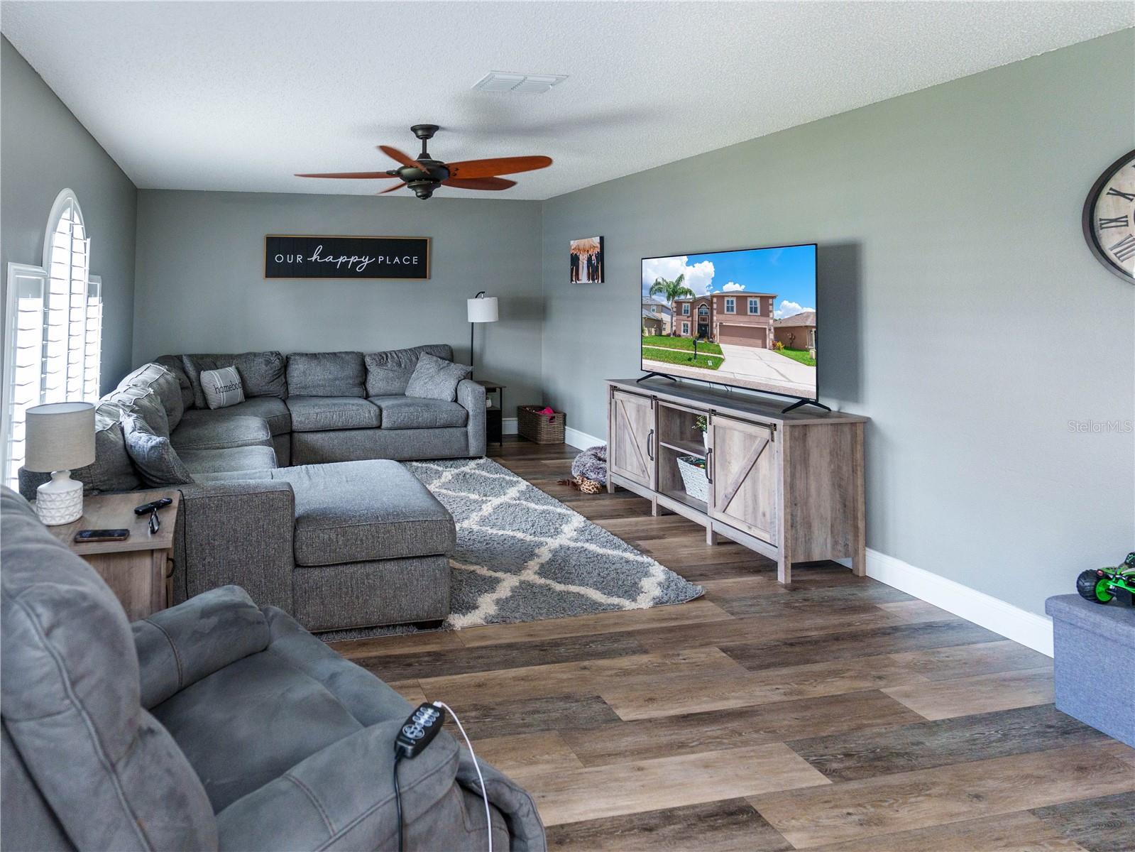 2722 Heathgate Way Property Photo 7