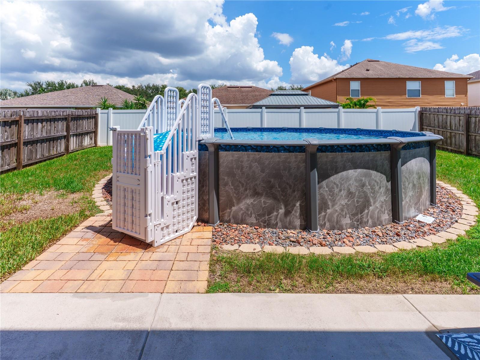 2722 Heathgate Way Property Photo 32