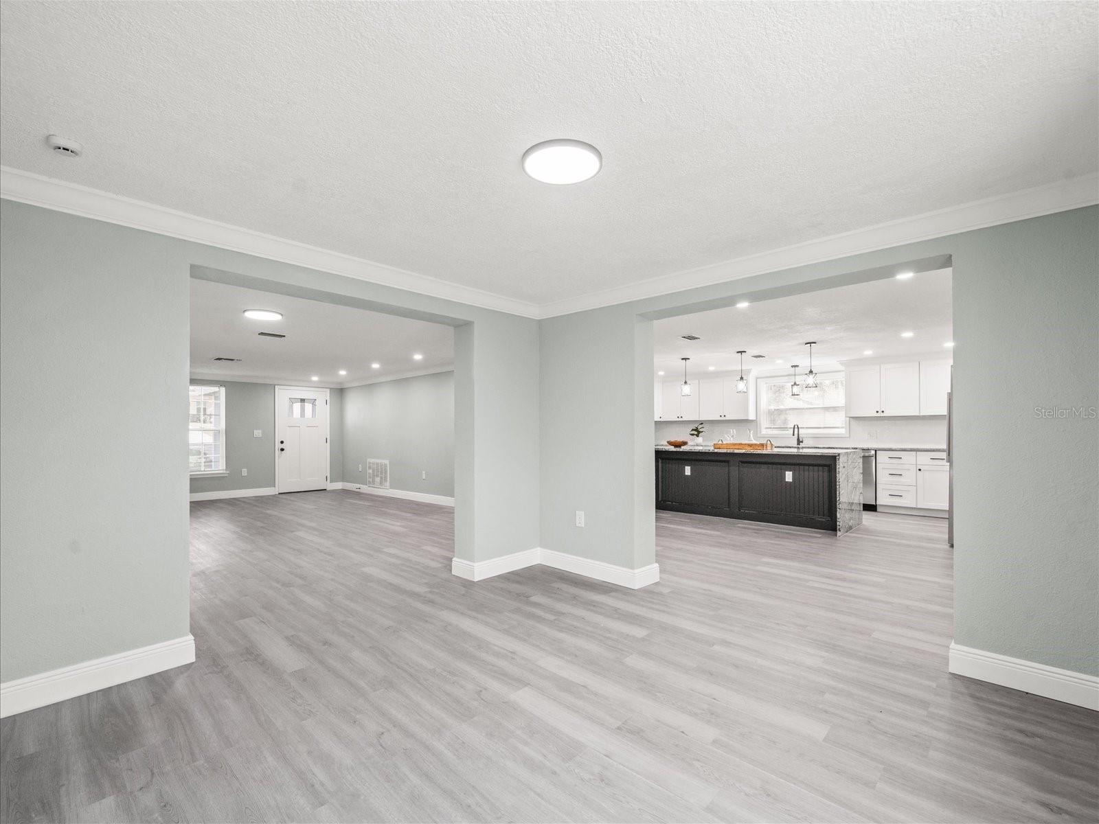6063 Airmont Dr Property Photo 15