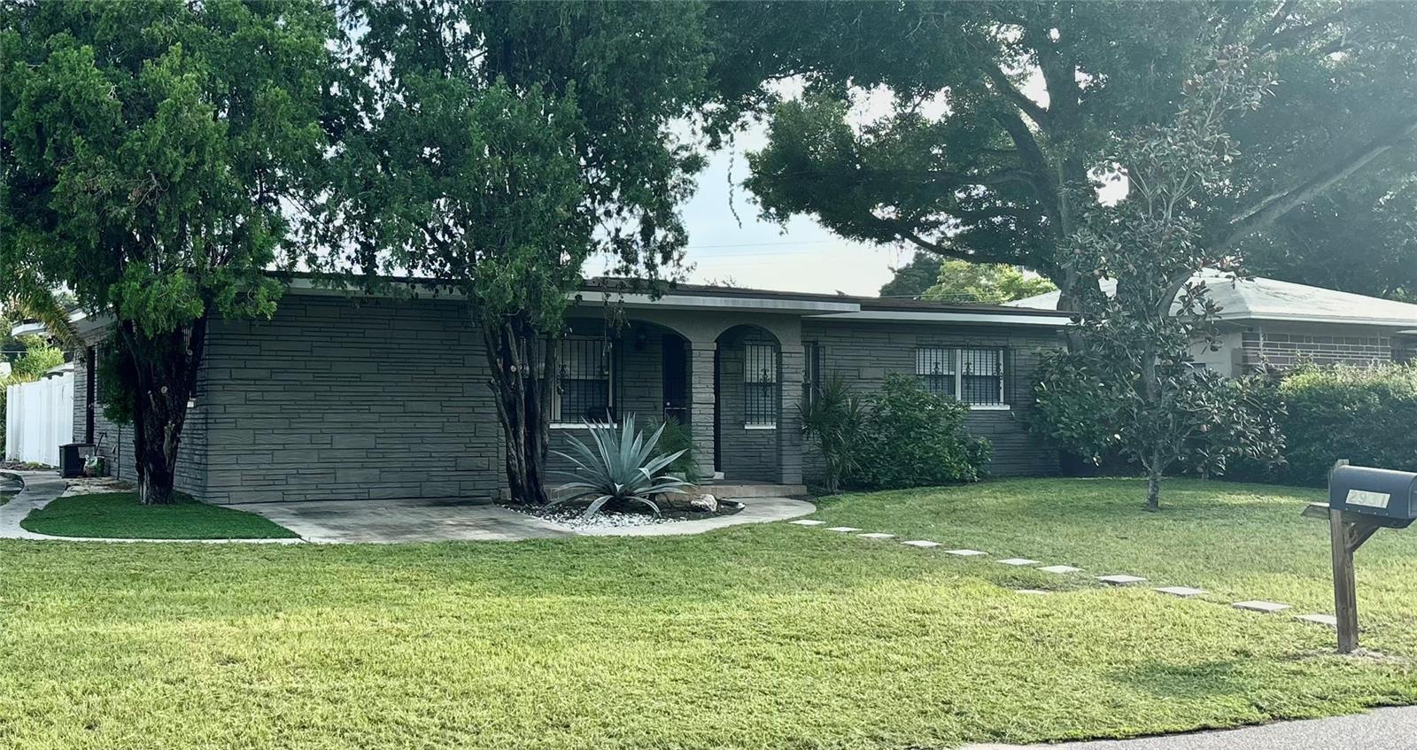 2931 W PALMETTO ST Property Photo 1
