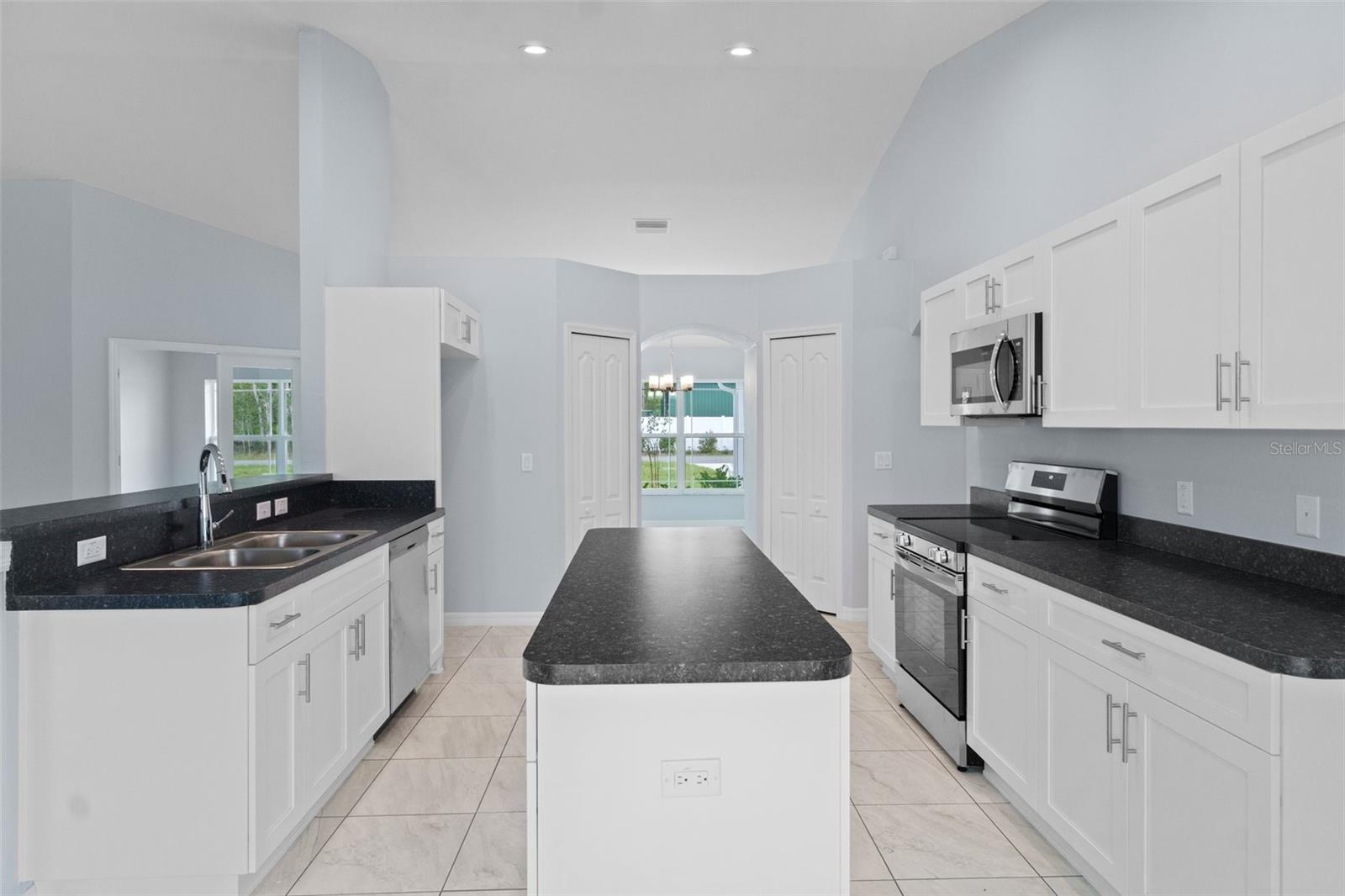 13058 Kittiwake Rd Property Photo 15