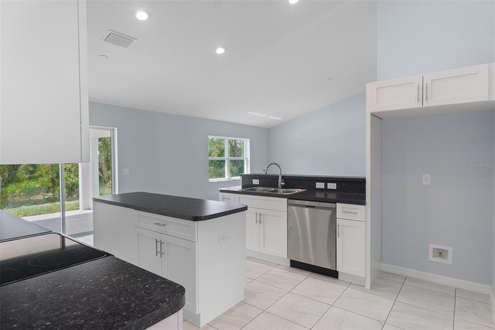 13058 Kittiwake Rd Property Photo 17