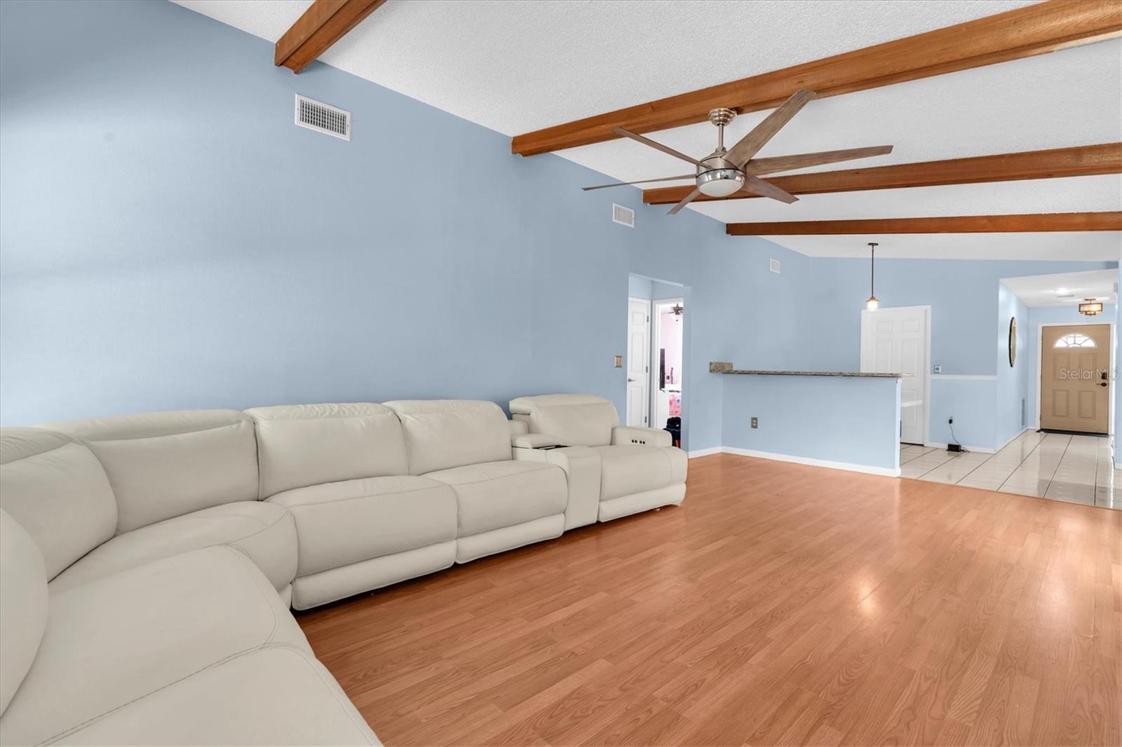 914 Harbor Cir Property Photo 14