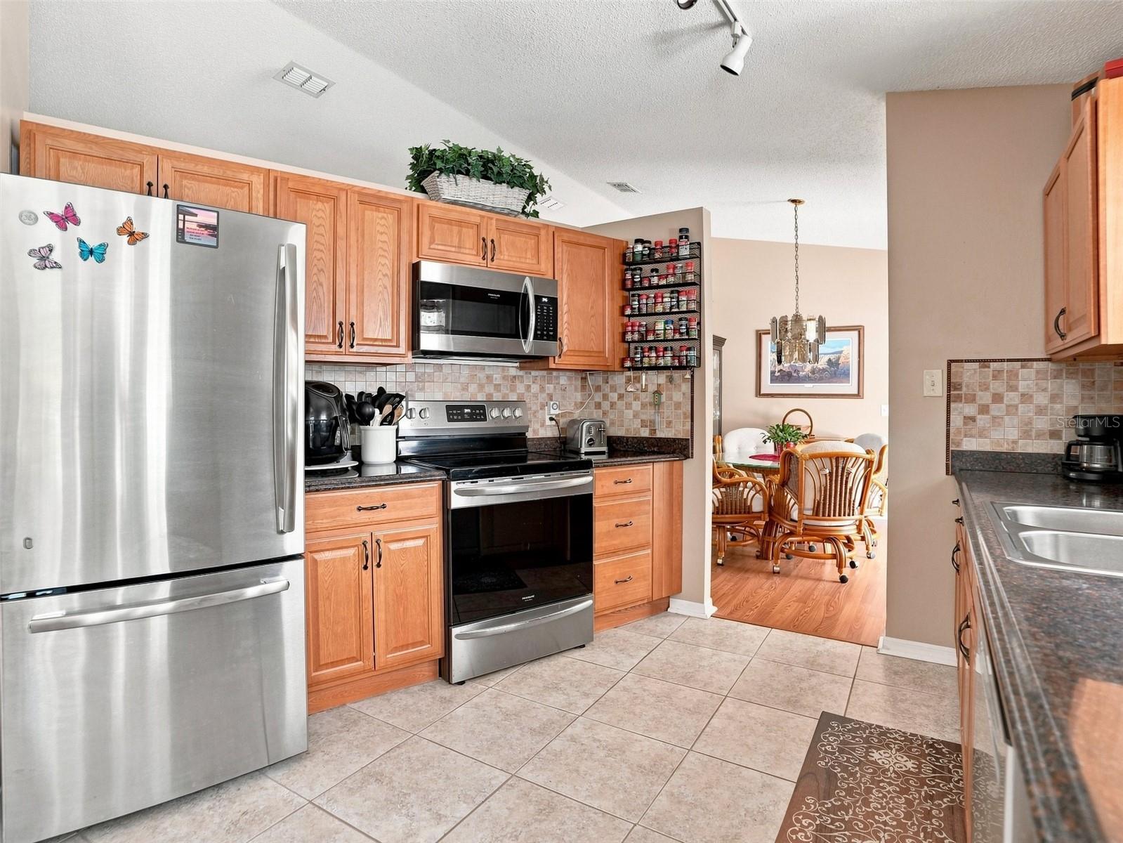 4382 Montano Ave Property Photo 10