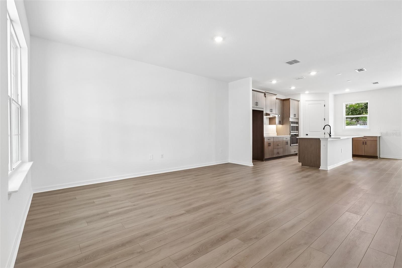 4272 Darby Ct Property Photo 2