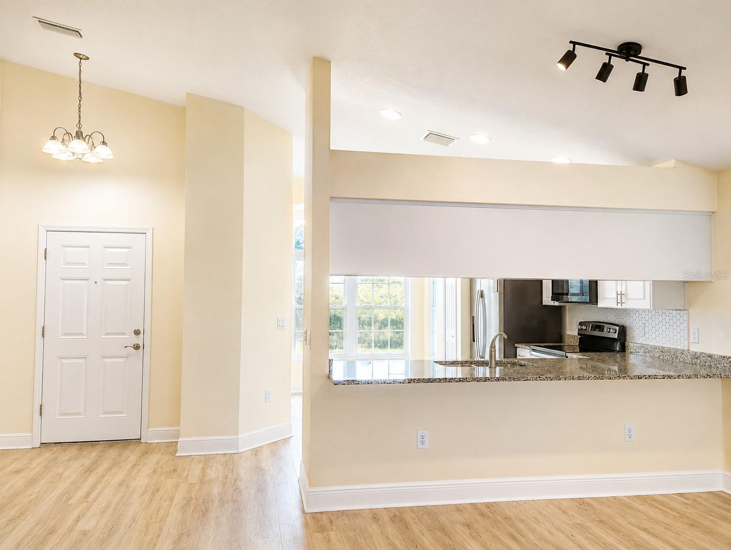 10114 Briar Cir Property Photo 4
