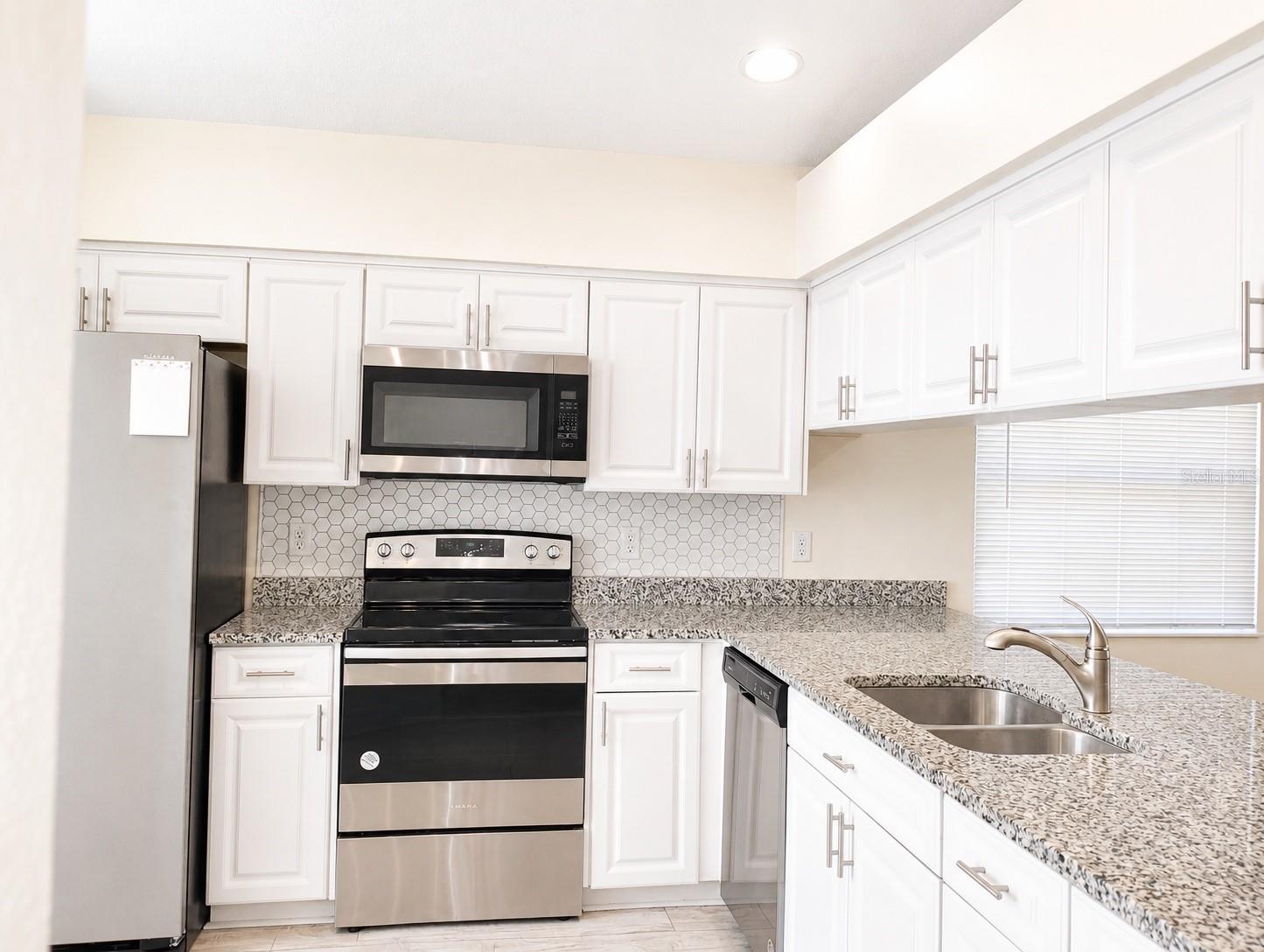 10114 Briar Cir Property Photo 6