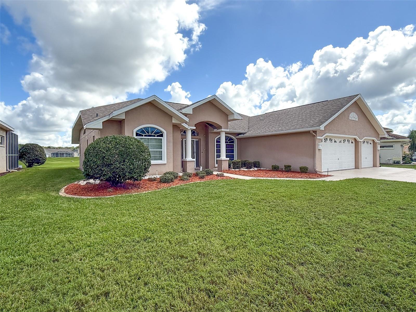 8533 Coral Creek Loop Property Photo 4