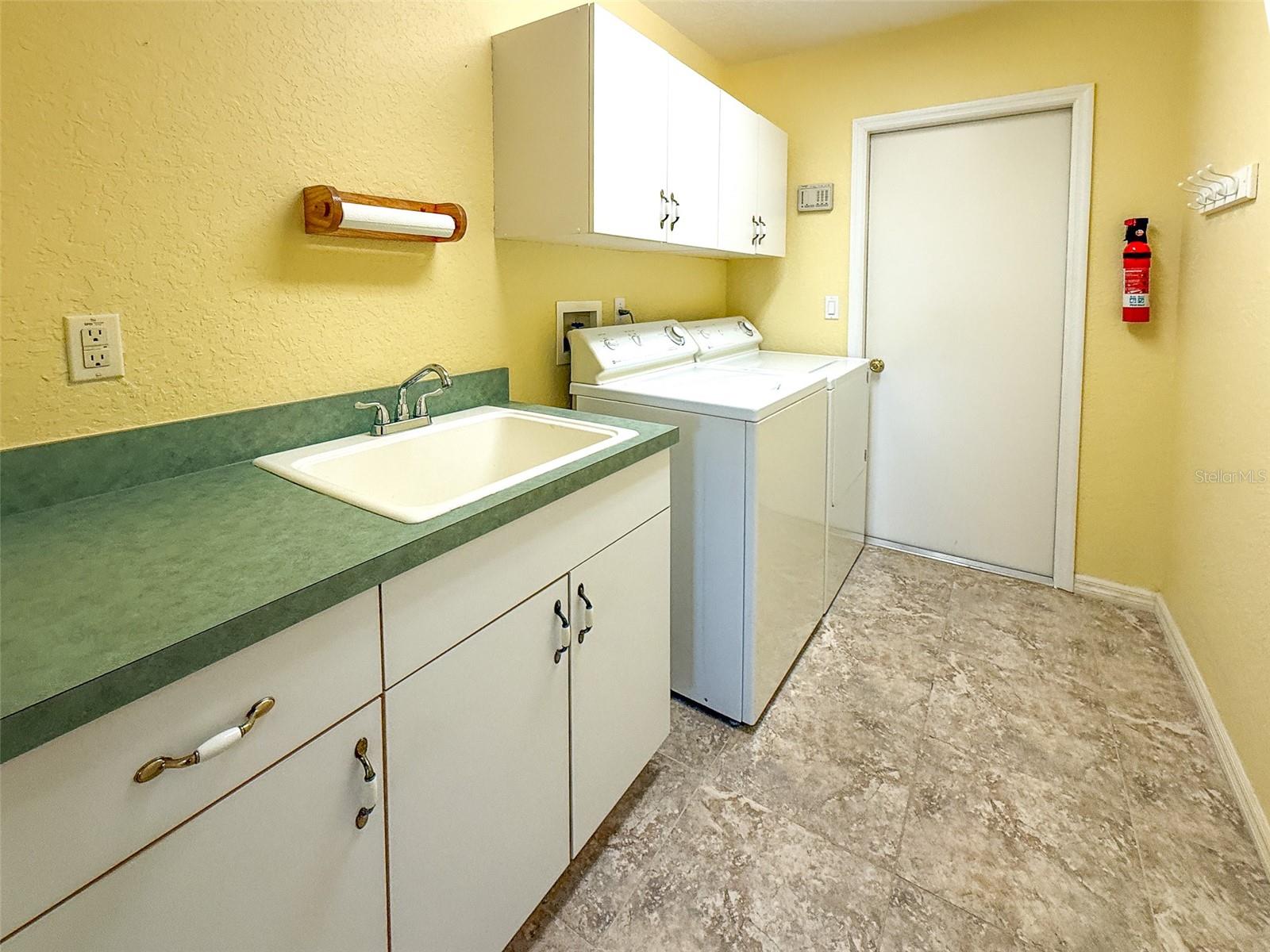 8533 Coral Creek Loop Property Photo 19