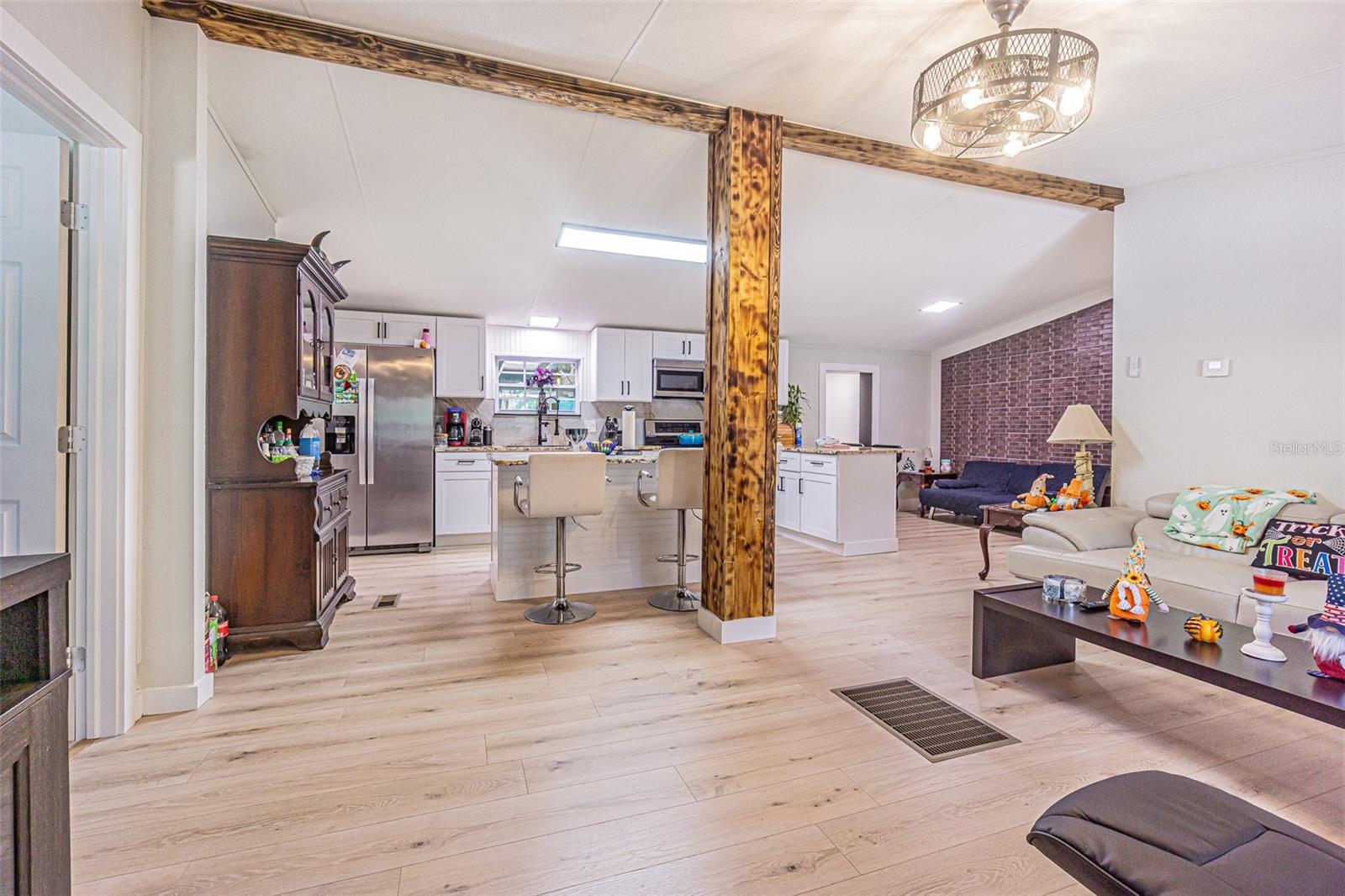 11420 English Walnut St Property Photo 6