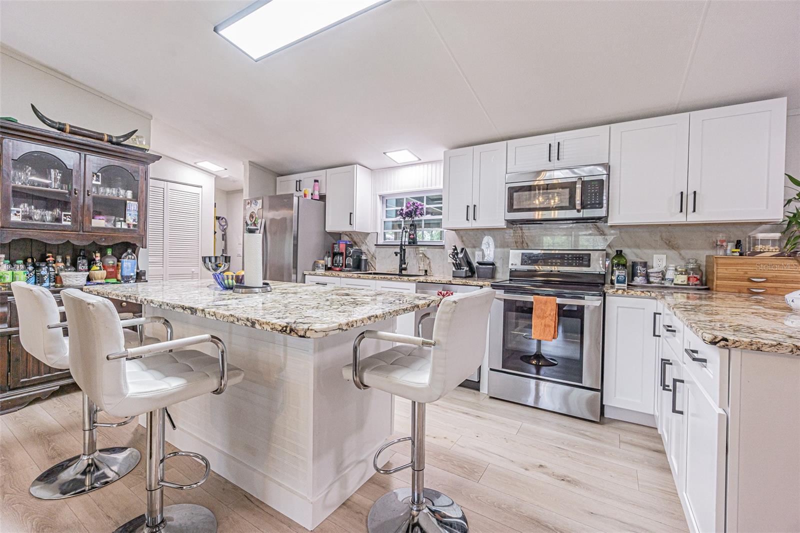 11420 English Walnut St Property Photo 8