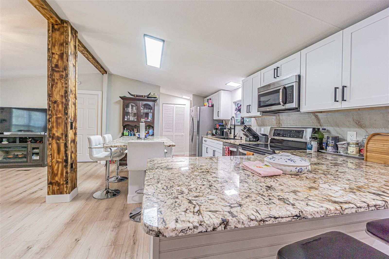 11420 English Walnut St Property Photo 9