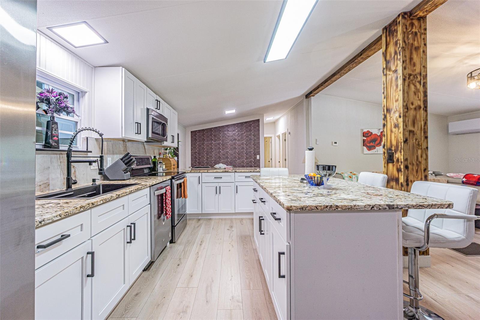 11420 English Walnut St Property Photo 10