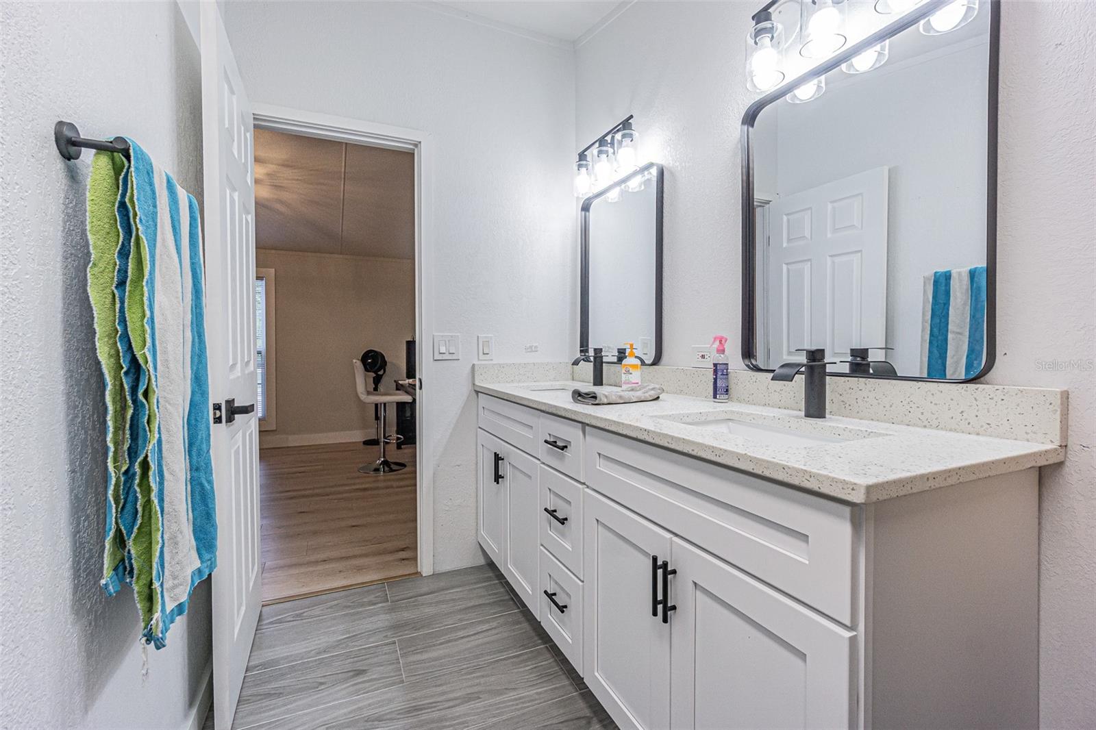 11420 English Walnut St Property Photo 17