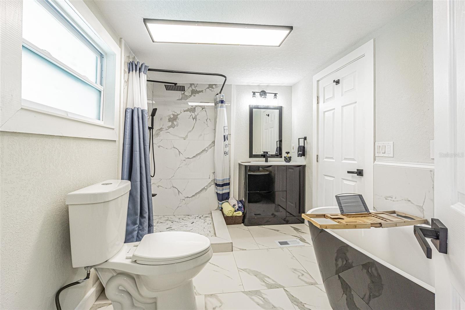 11420 English Walnut St Property Photo 23
